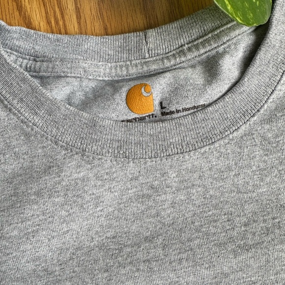 Carhartt Pocket Tee. 

Large. - Picture 3 of 5